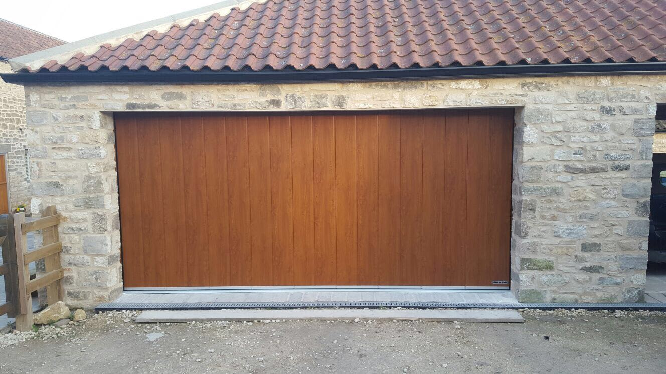  Zap Garage Door with Simple Design